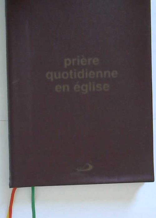 Prière quotidienne en église